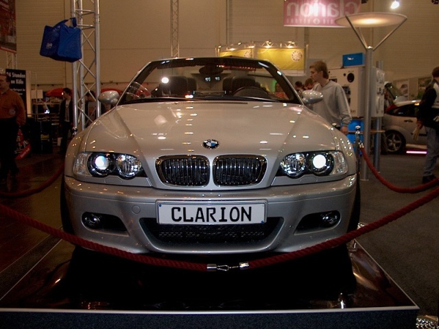clarion-e46-m3-convertible-01
