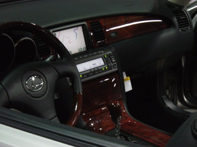 interior-view-lexus-convertible