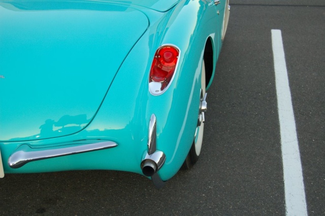 1957-Corvette-Convertible-rear-light