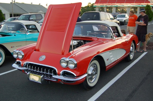 1958-Corvette-Convertible--front-side