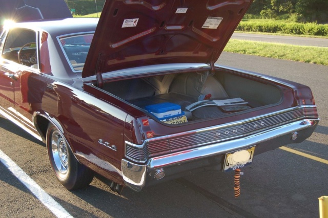 1965-GTO-Pontiac-rear
