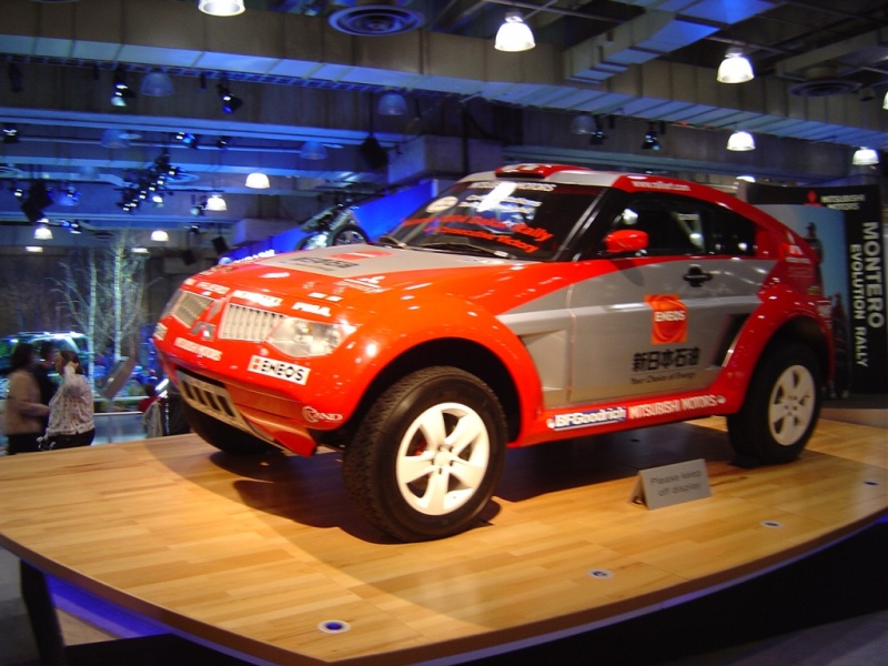 mitsubishi-montero-rally-car