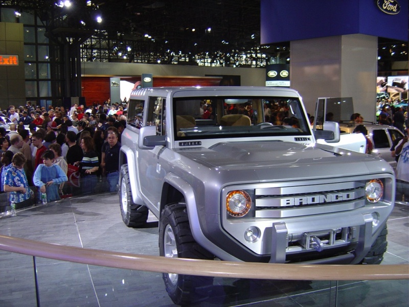 silver-ford-bronco-front-view