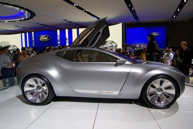 ford reflex concept car side view